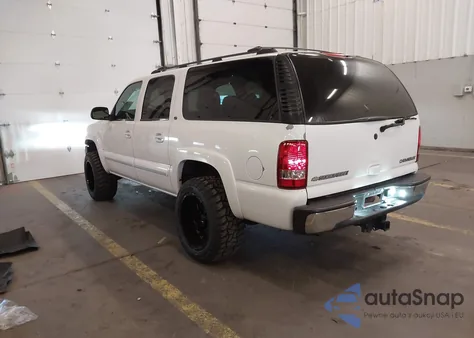 2003 Chevrolet Suburban 1500 Lt z USA, uszkodzony, nr VIN 3GNFK16Z83G151479